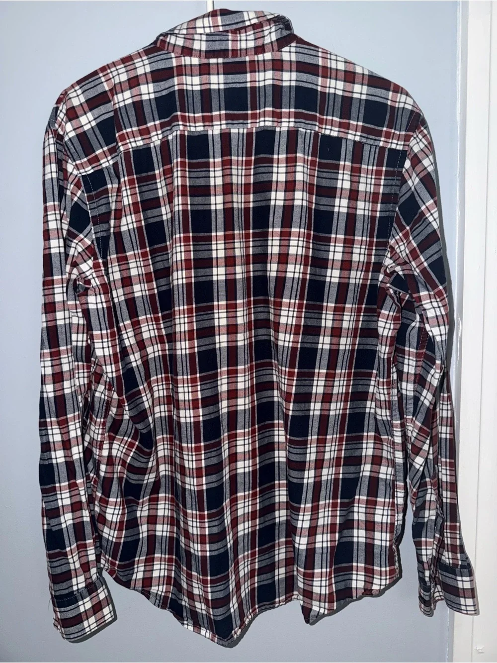 Banana Republic Plaid Button Up Shirt Men’s Large Red Blue Long Sleeve